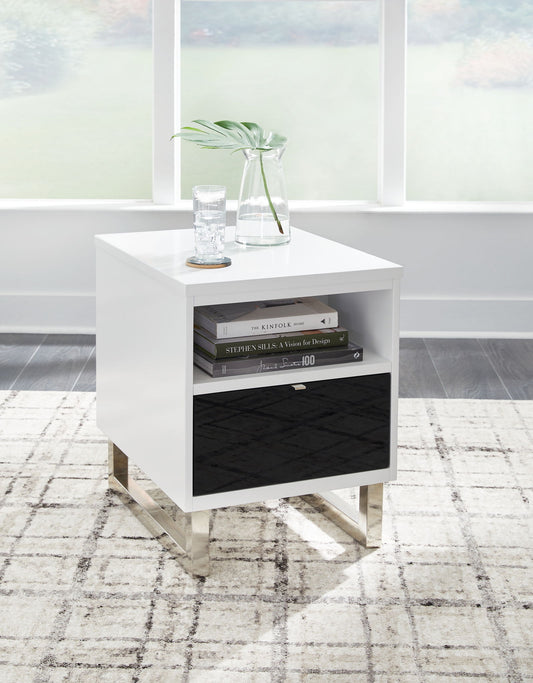 Gardoni - Chair Side End Table - White / Black by Ashley – view 2
