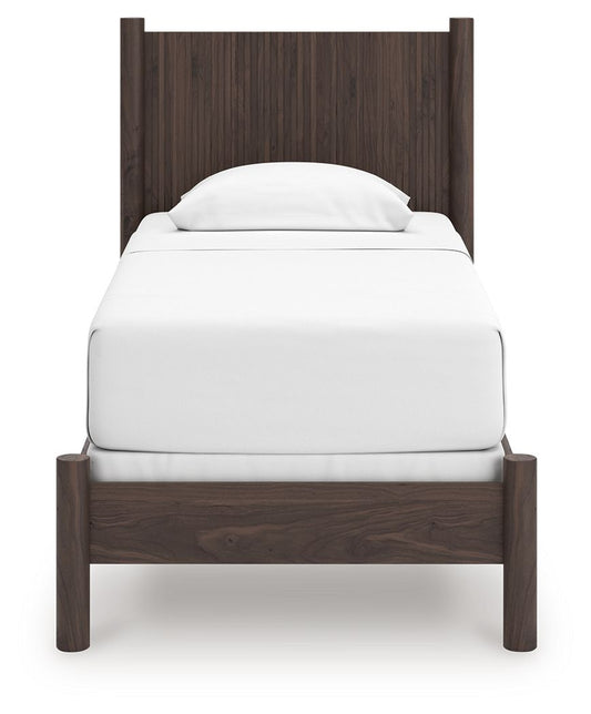 Pamytta - Panel Bedroom Set