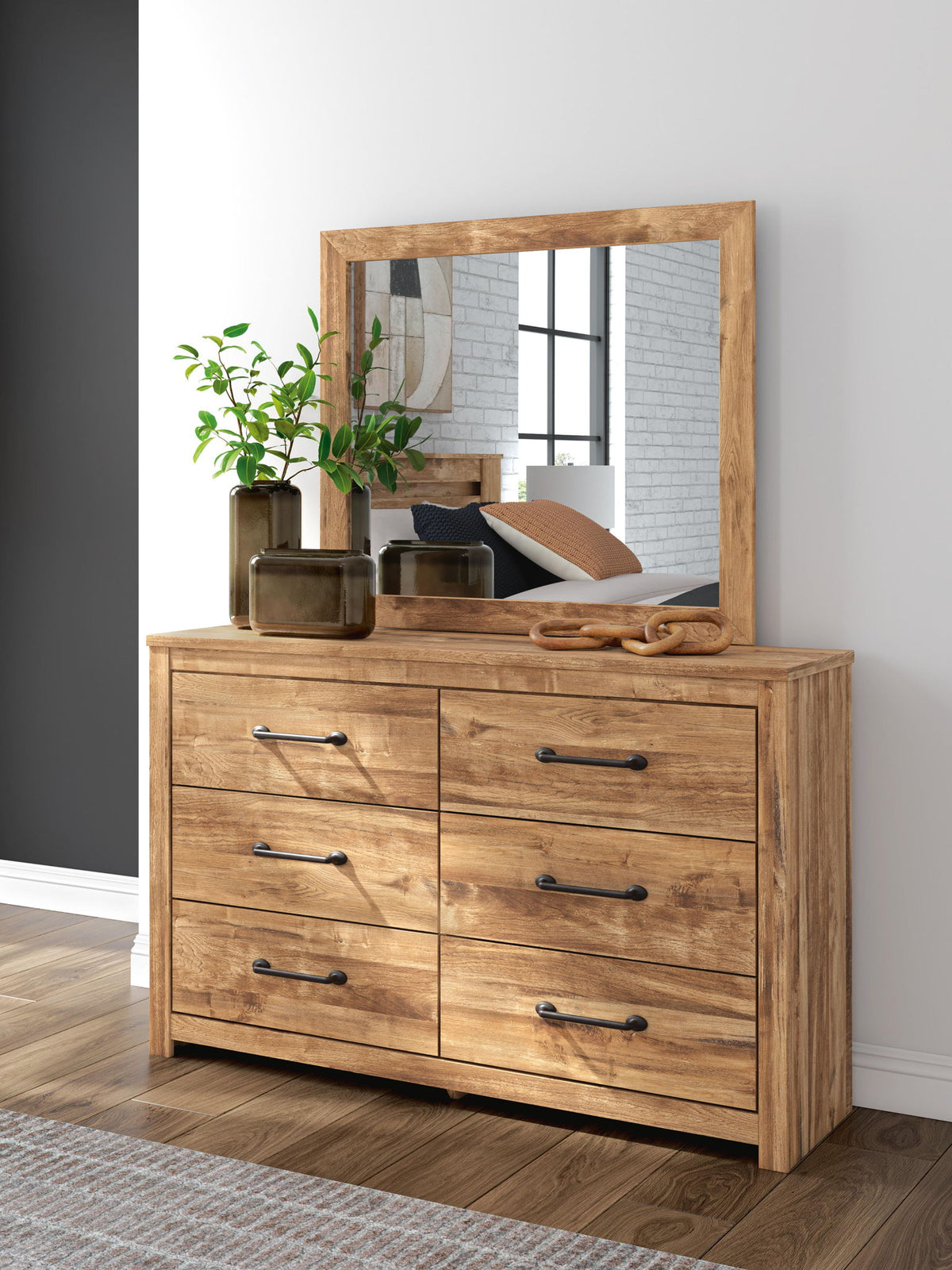Maystonna - Six Drawer Dresser – view 8
