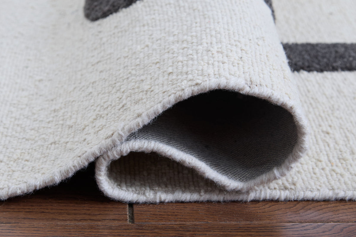 Davismour - Rug by Ashley – view 6