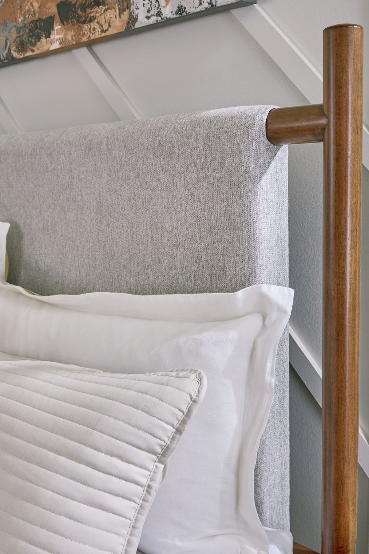 Lyncott - Upholstered Bed by Ashley – view 2