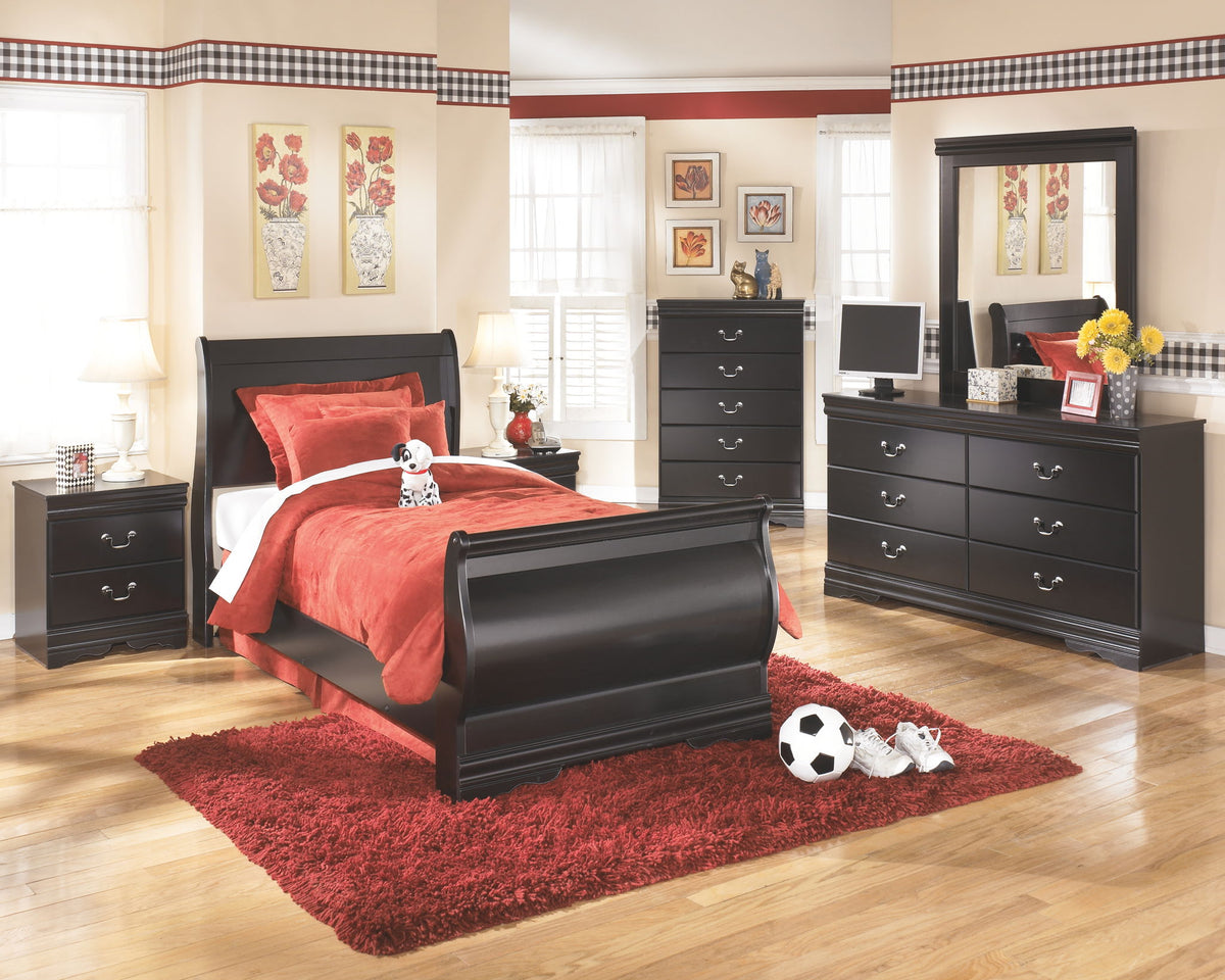Huey Vineyard - Youth Bedroom Set by Ashley – 6 Piece Bedroom Sets