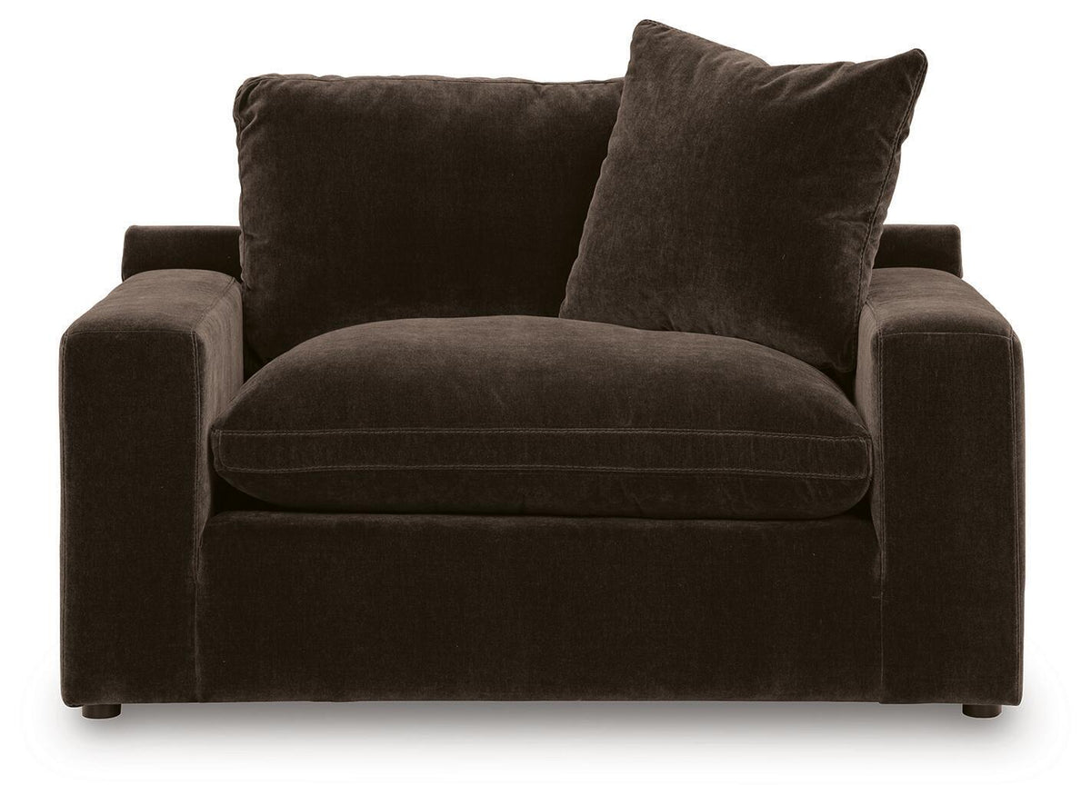 Maxton Heights - Chair And A Half – view 4