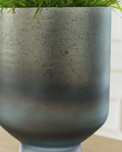Pennmore - Vase by Ashley – view 3