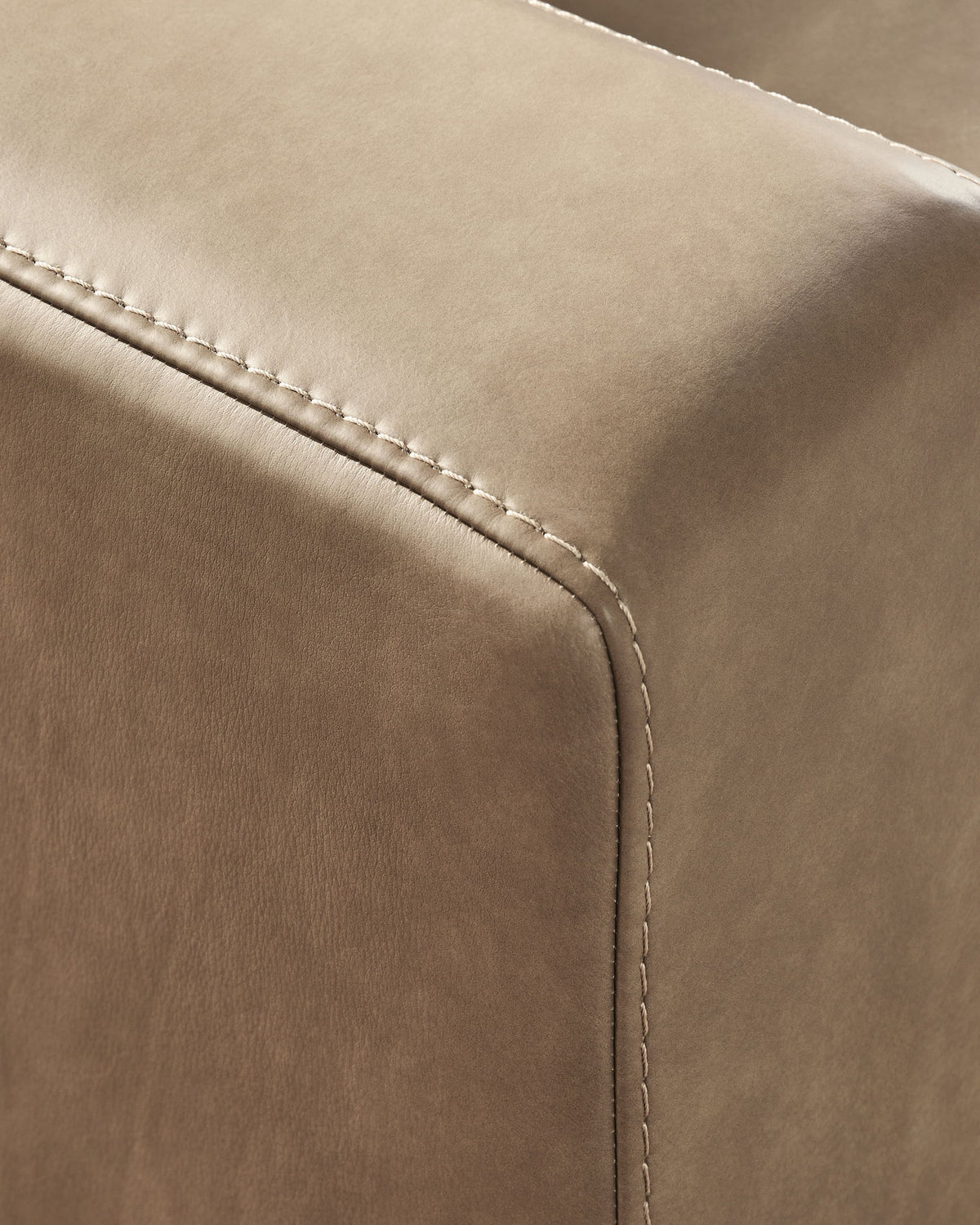 Veronella - 5 Piece Sectional – view 4