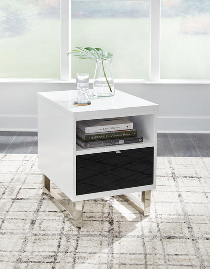 Gardoni - Chair Side End Table - White / Black by Ashley – view 2