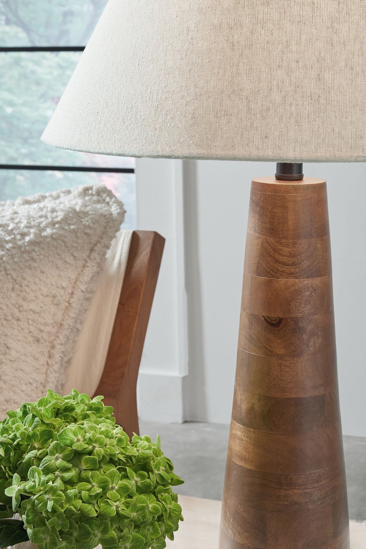 Danset - Wood Lamp by Ashley – view 5
