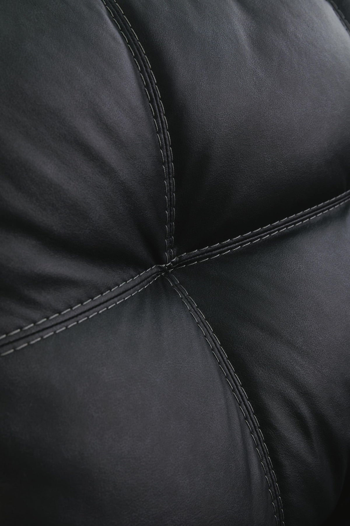 Barlin Mills - 2 Piece Sectional – view 3