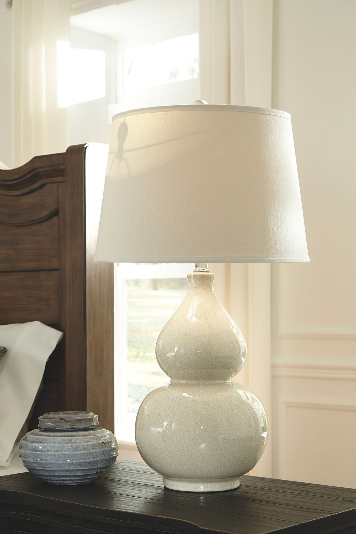 Saffi - Ceramic Table Lamp  - Cream by Ashley – view 2