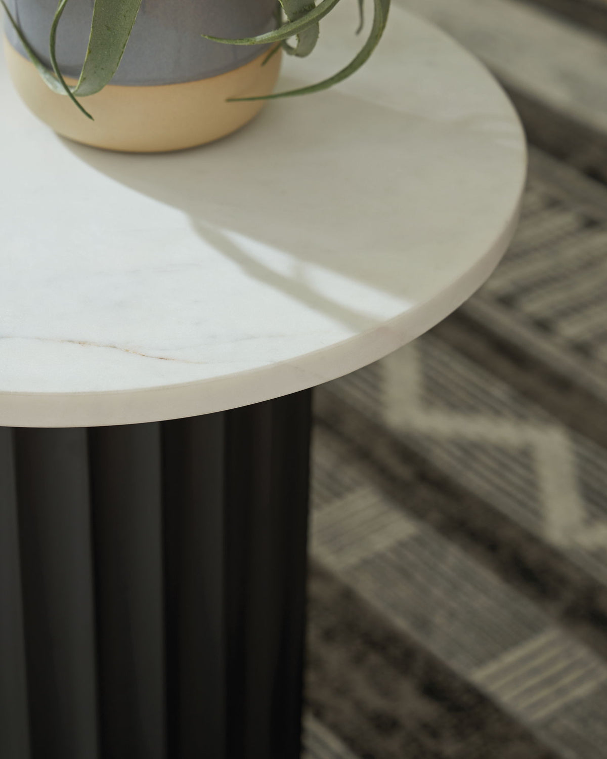 Wainstone - Accent Table - Black / White by Ashley – view 2