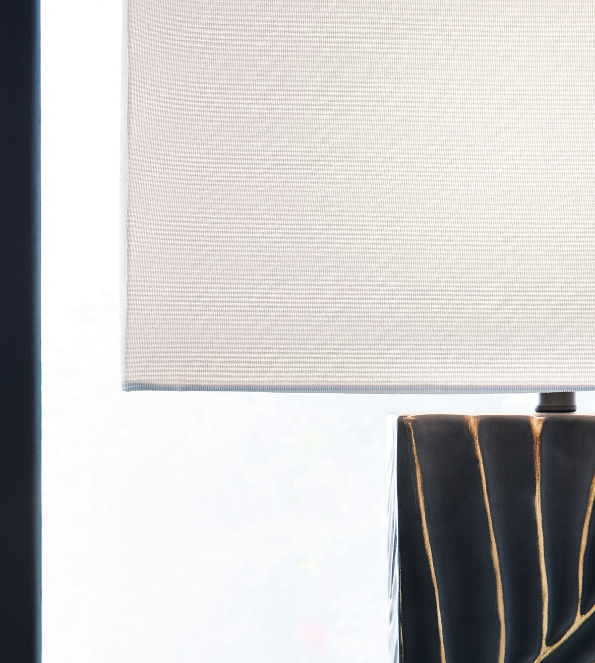 Bartlen - Poly Table Lamp - Black / Gold Finish by Ashley – view 2