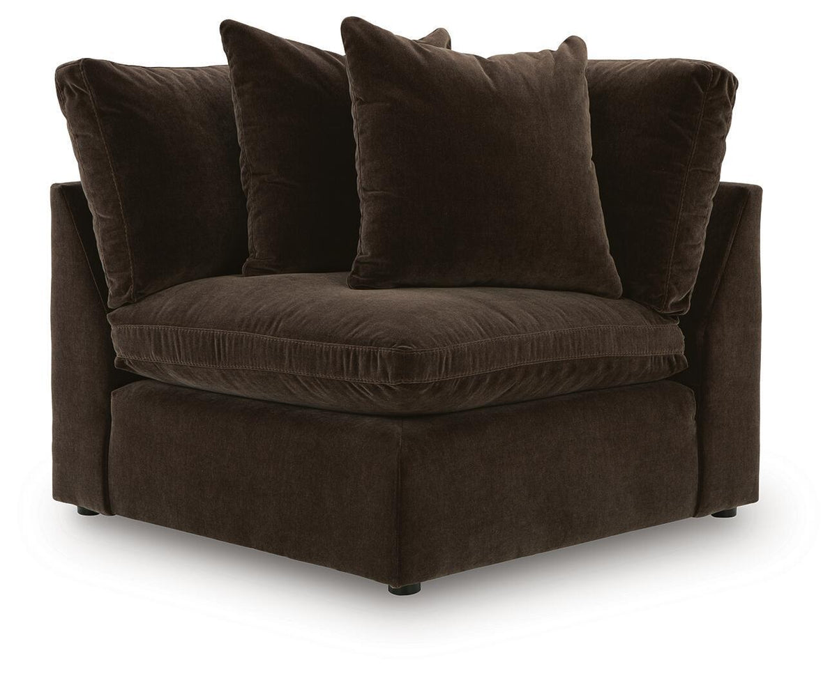 Maxton Heights - 8 Piece Sectional – view 4