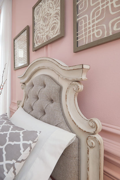 Realyn - Panel Bed by Ashley – view 3