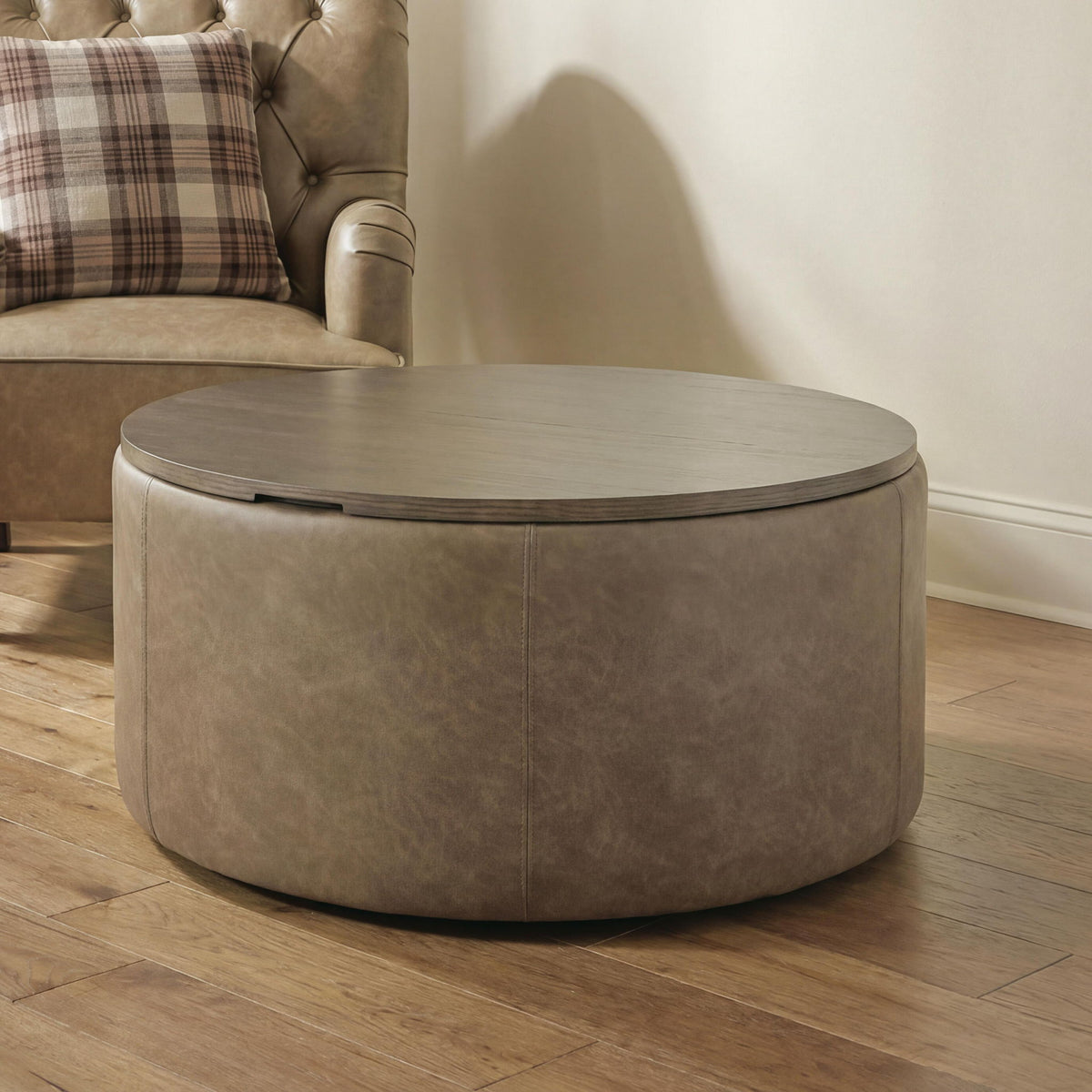 Bethanstone - Storage Ottoman - Warm Brown by Ashley – view 2