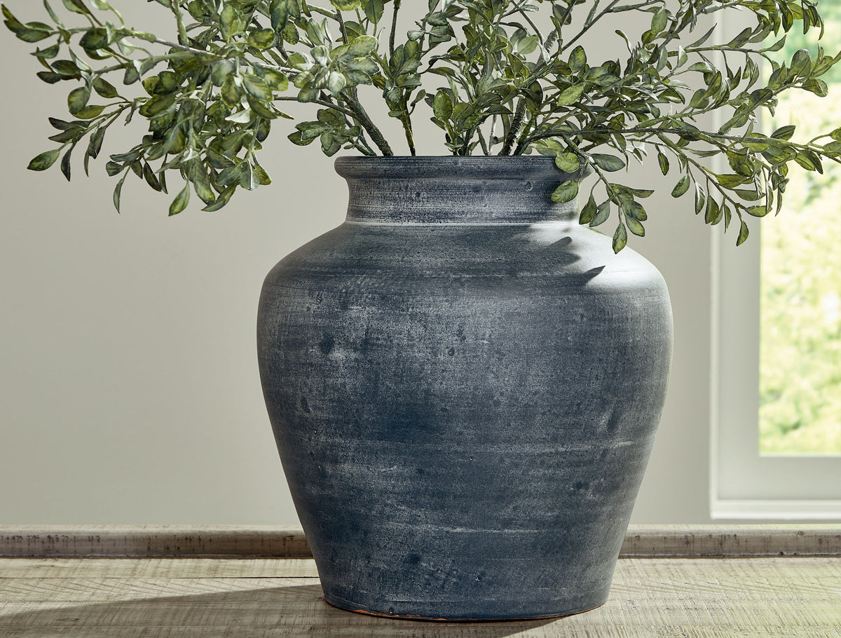 Meadie - 12" Vase by Ashley – view 5