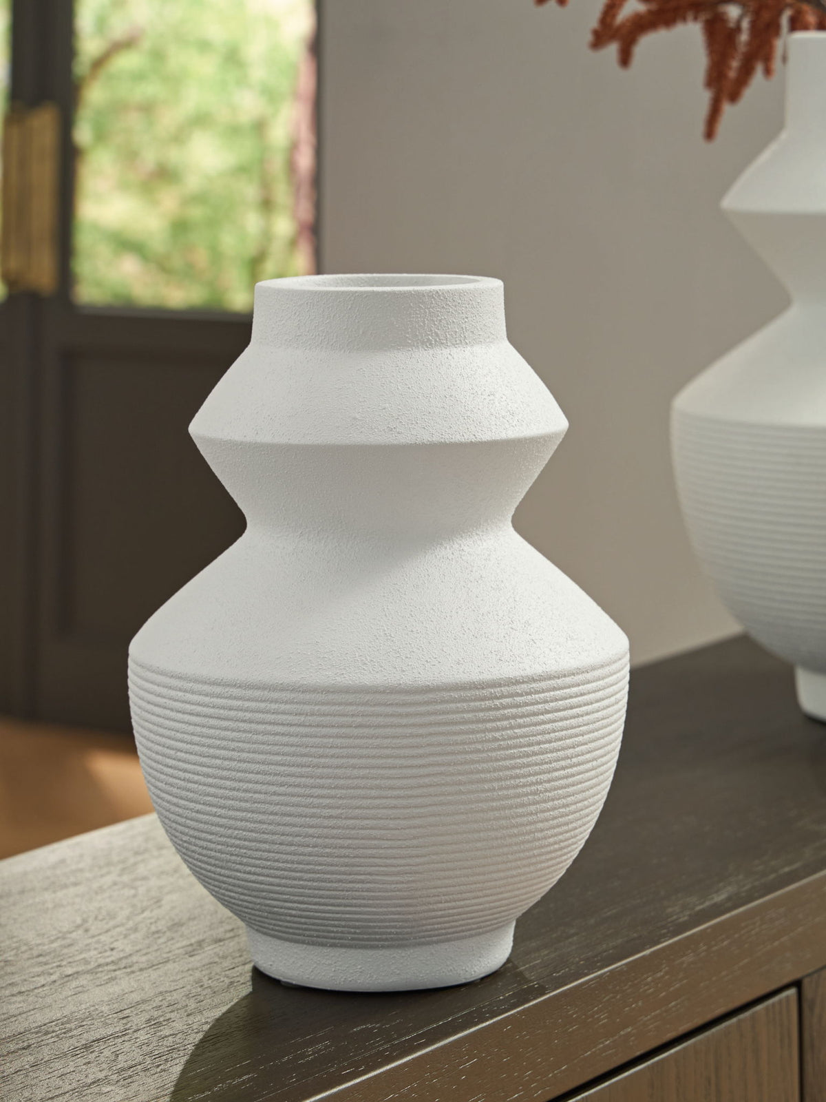 Naveen - Vase by Ashley – view 3