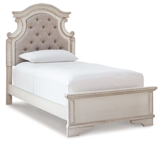 Realyn - Panel Bed by Ashley – Panel Beds