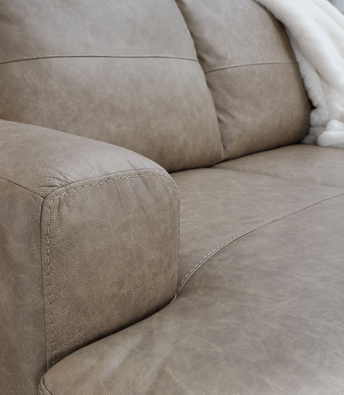 Amuleto - 2 Piece Sectional by Ashley – view 3