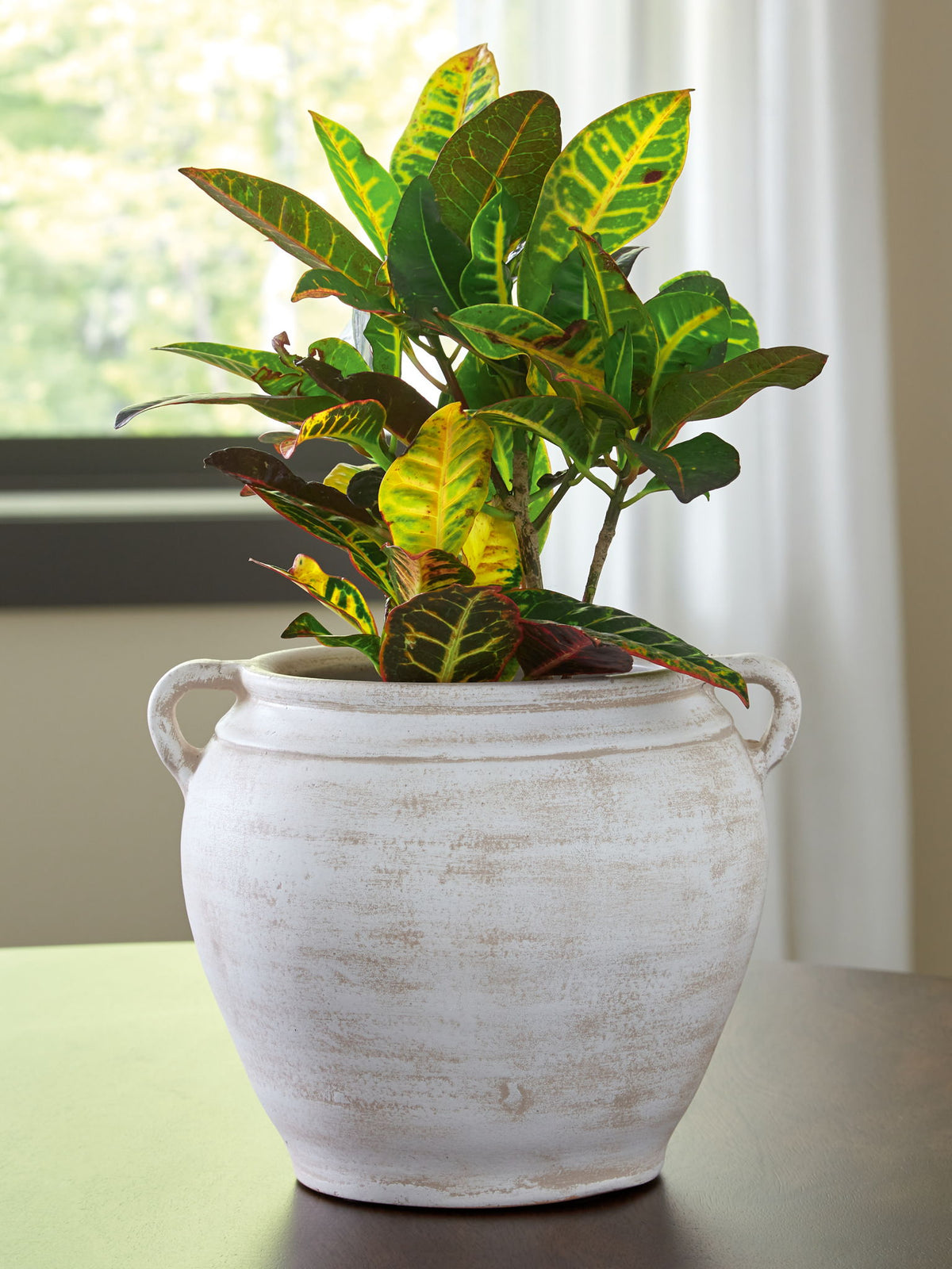 Meadie - 9" Vase by Ashley – view 6