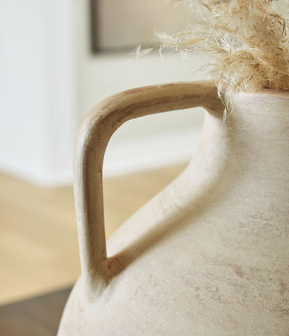 Justy - Vase by Ashley – view 3