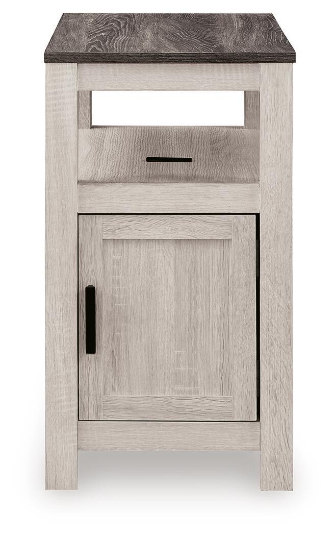 Fendenmore - Chair Side End Table by Ashley – view 9