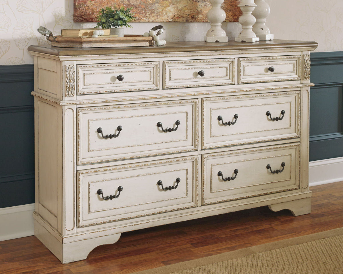 Realyn - Dresser by Ashley – view 2