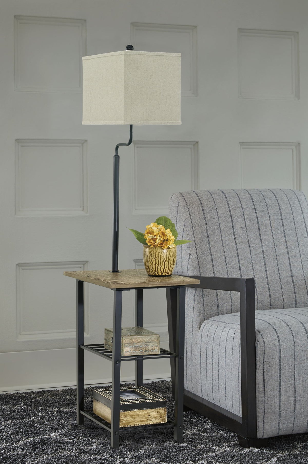 Shianne - Metal Tray Lamp  - Black by Ashley – view 3