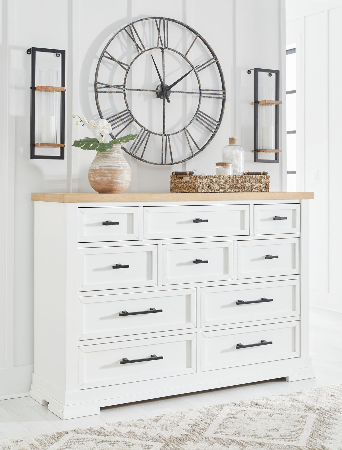 Ashbryn - Dresser - White / Natural – view 2