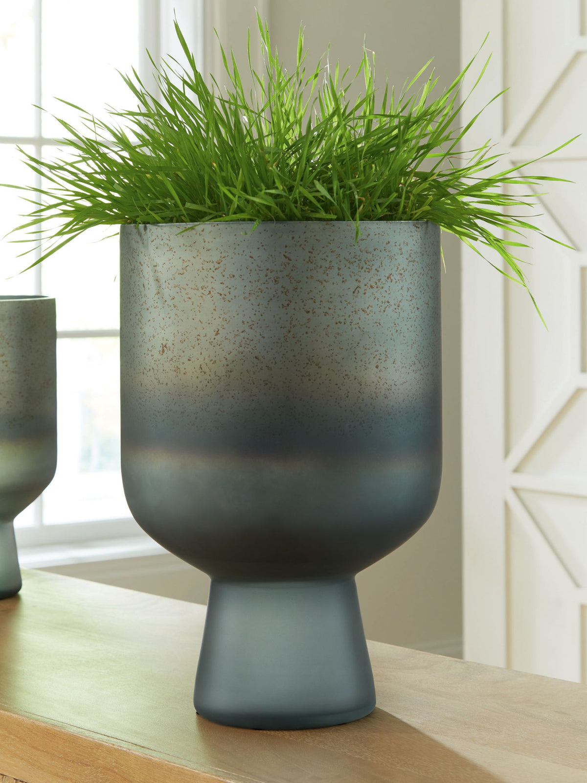 Pennmore - Vase by Ashley – view 6