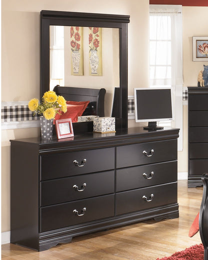 Huey Vineyard - Bedroom Set by Ashley – view 4