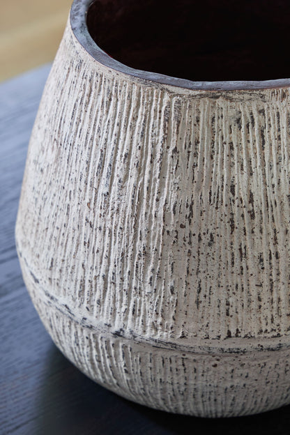 Claymount - Vase by Ashley – view 4