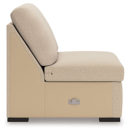 LadyMae - 4 Piece Sectional – view 6