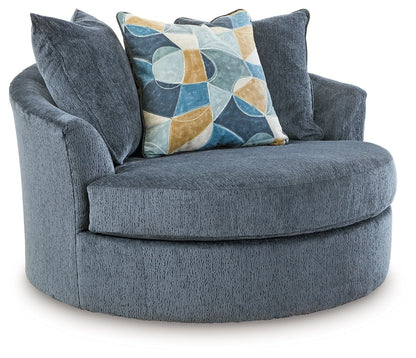 Maxon Place - Oversized Swivel Accent Chair – Swivel Chairs