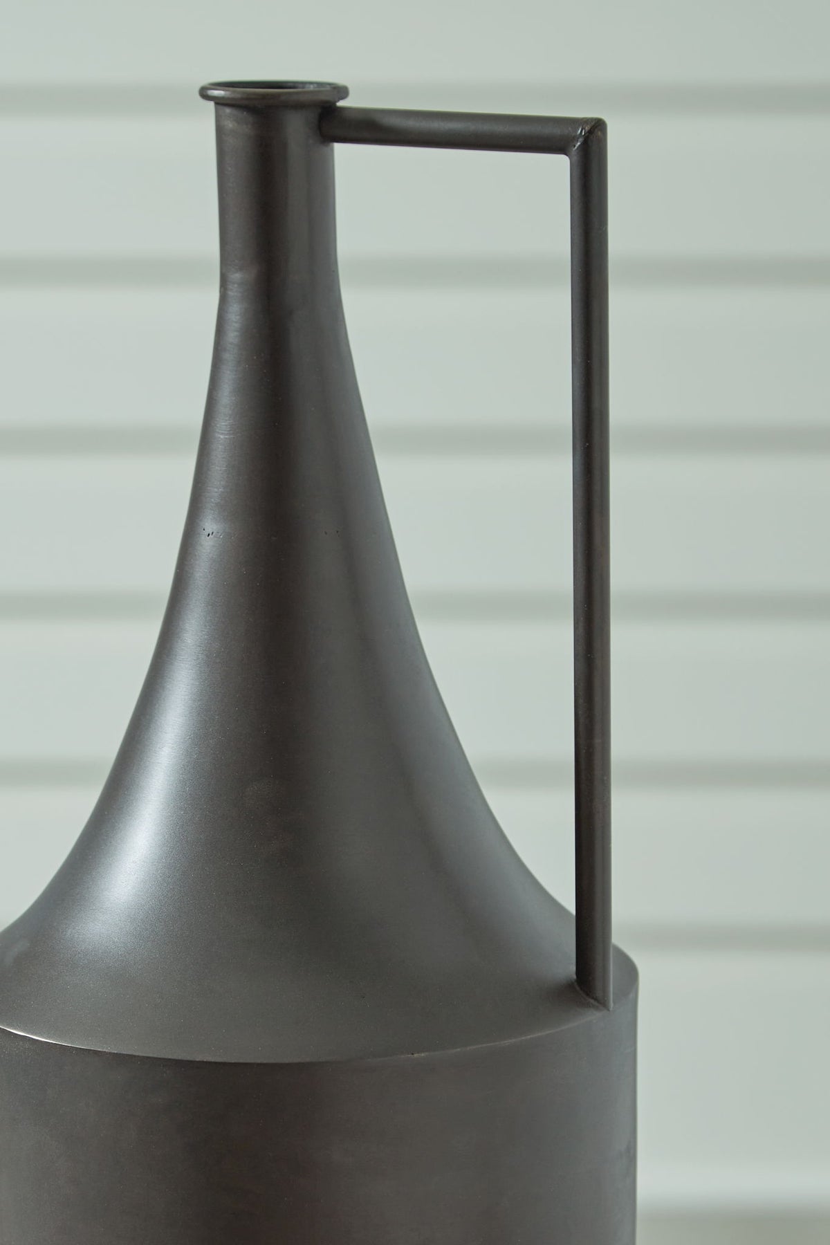 Zainforth - Vase - 20" - Distressed Brown by Ashley – view 3