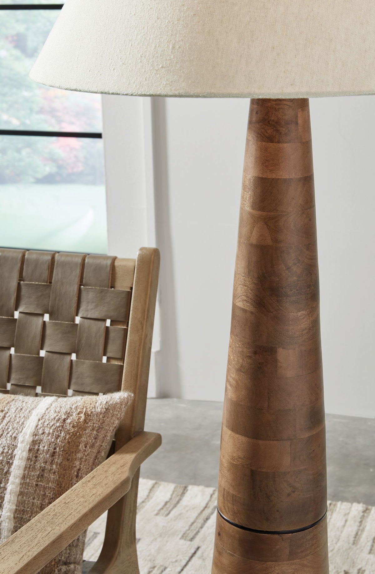 Danset - Wood Lamp by Ashley – view 7