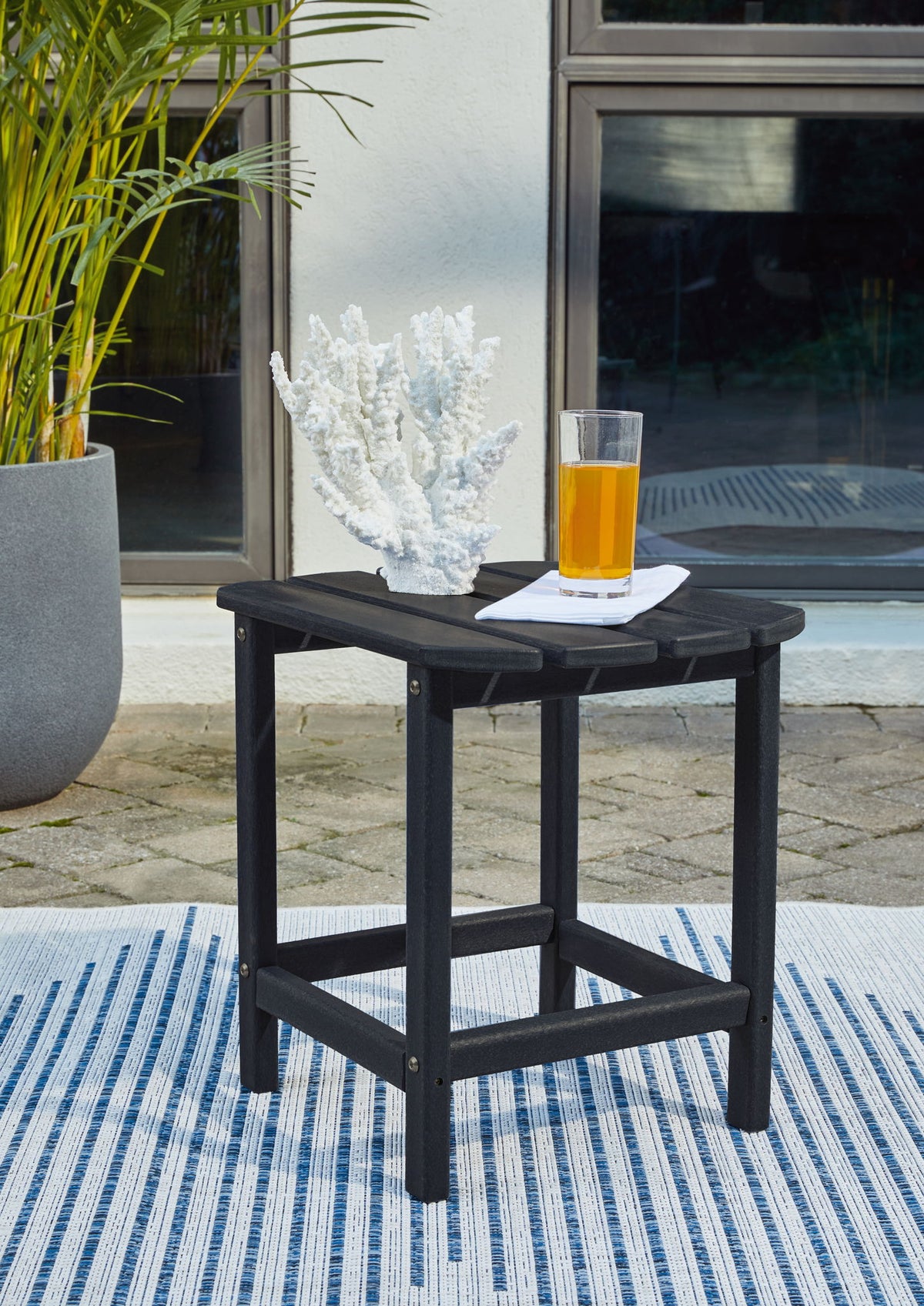 Sundown Treasure - Outdoor End Table by Ashley – view 10