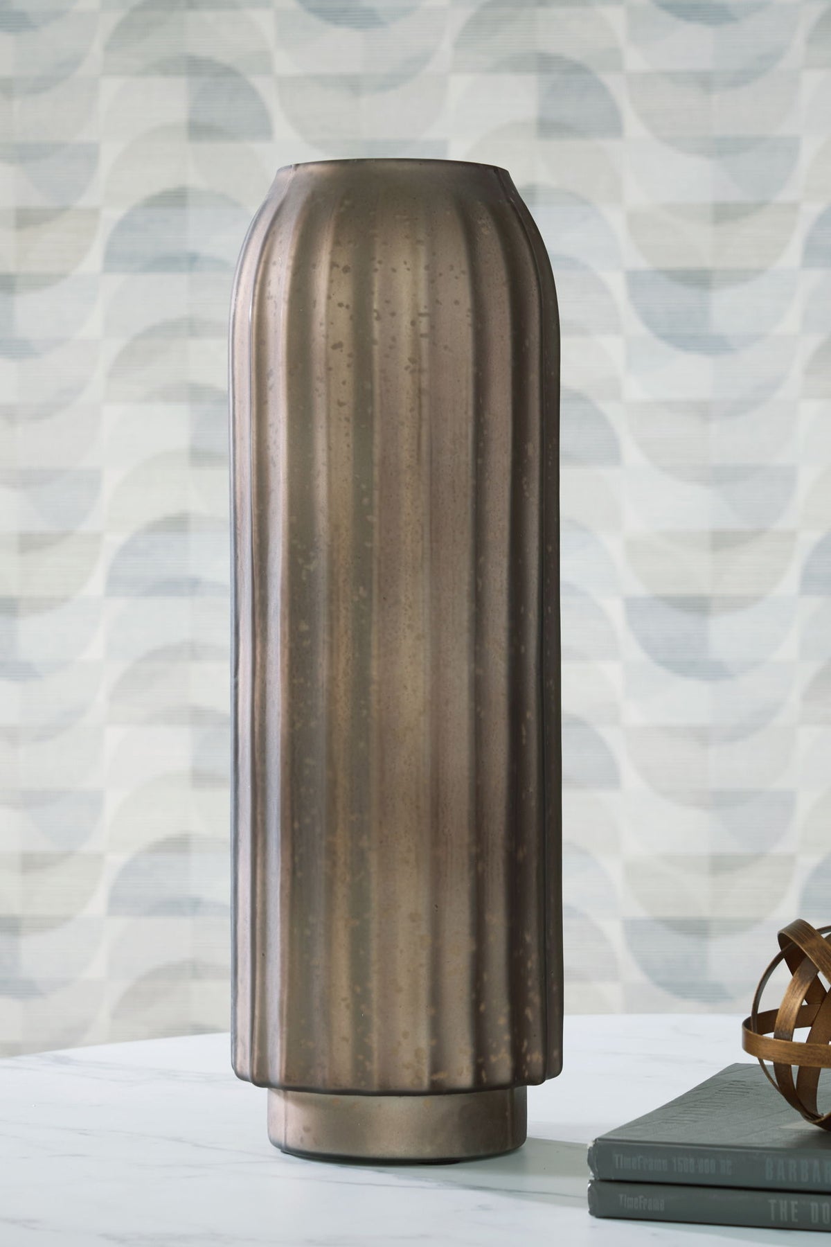 Briarcott - Vase by Ashley – view 7