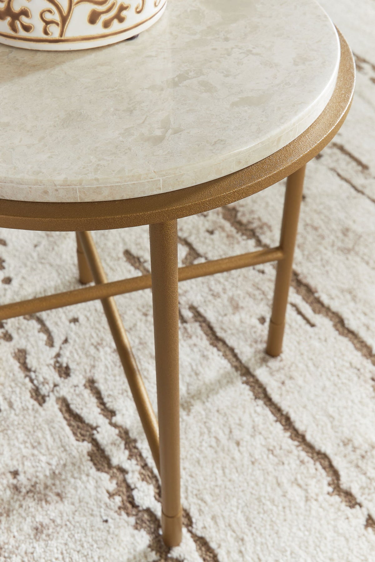 Alben - Round Table by Ashley – view 7