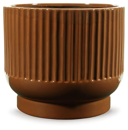 Avalyah - Vase by Ashley – view 3