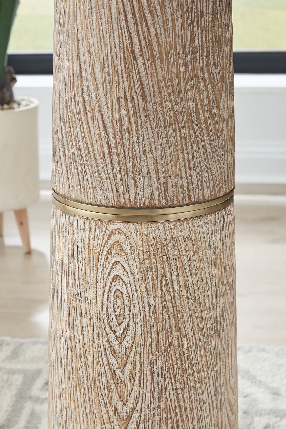 Gasparleigh - Poly Floor Lamp - Brown / Gold Finish by Ashley – view 3