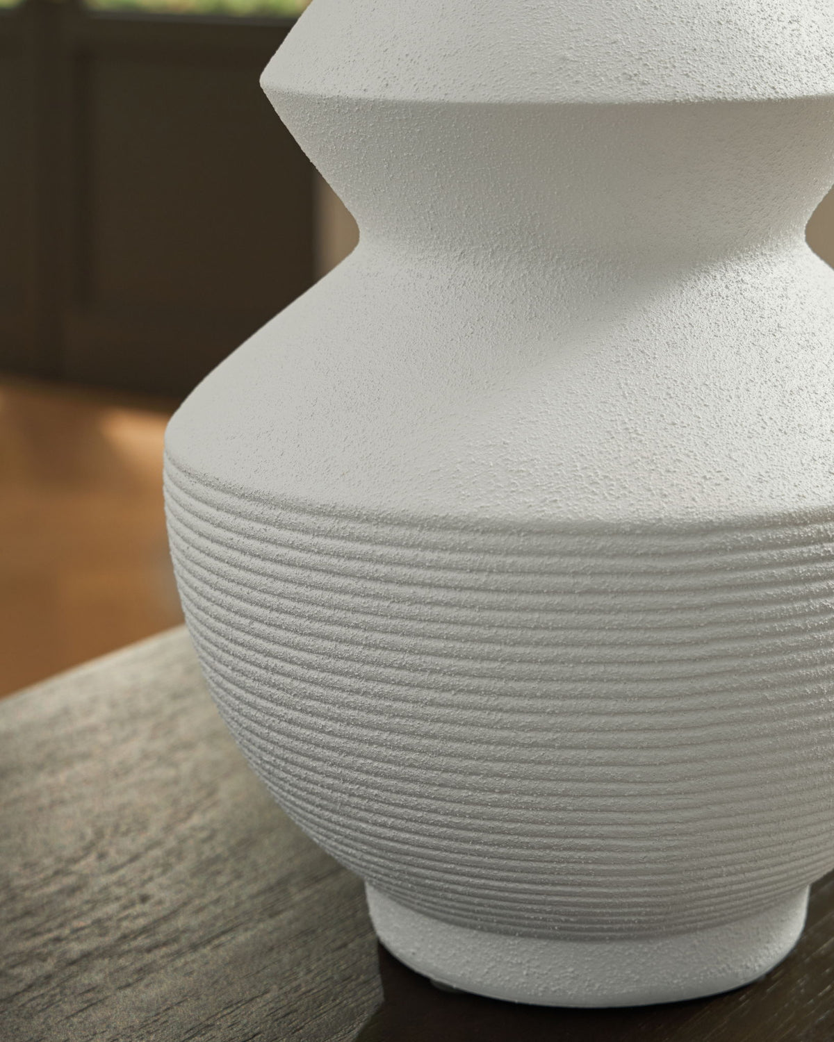 Naveen - Vase by Ashley – view 5