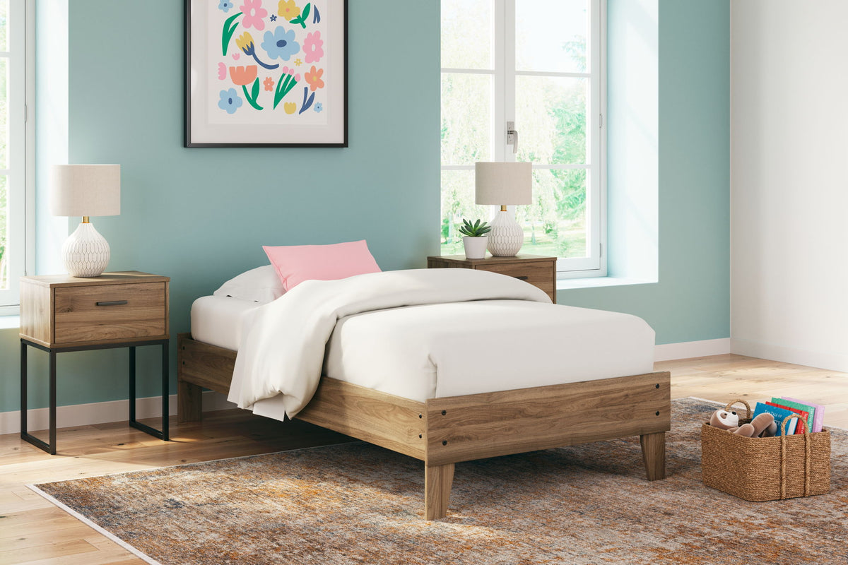 Deanlow - Platform Bed by Ashley – view 3