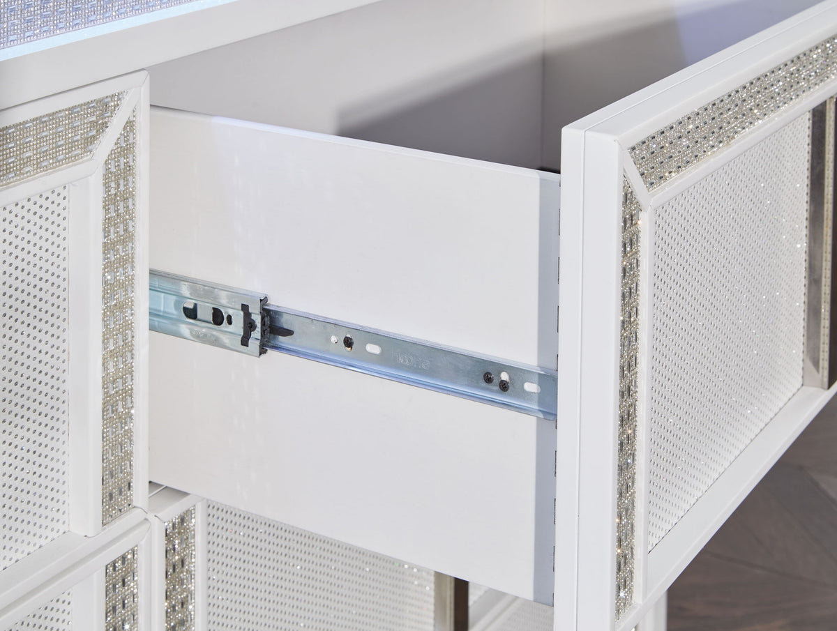 Chalanna - Dresser And Mirror - White by Ashley – view 4