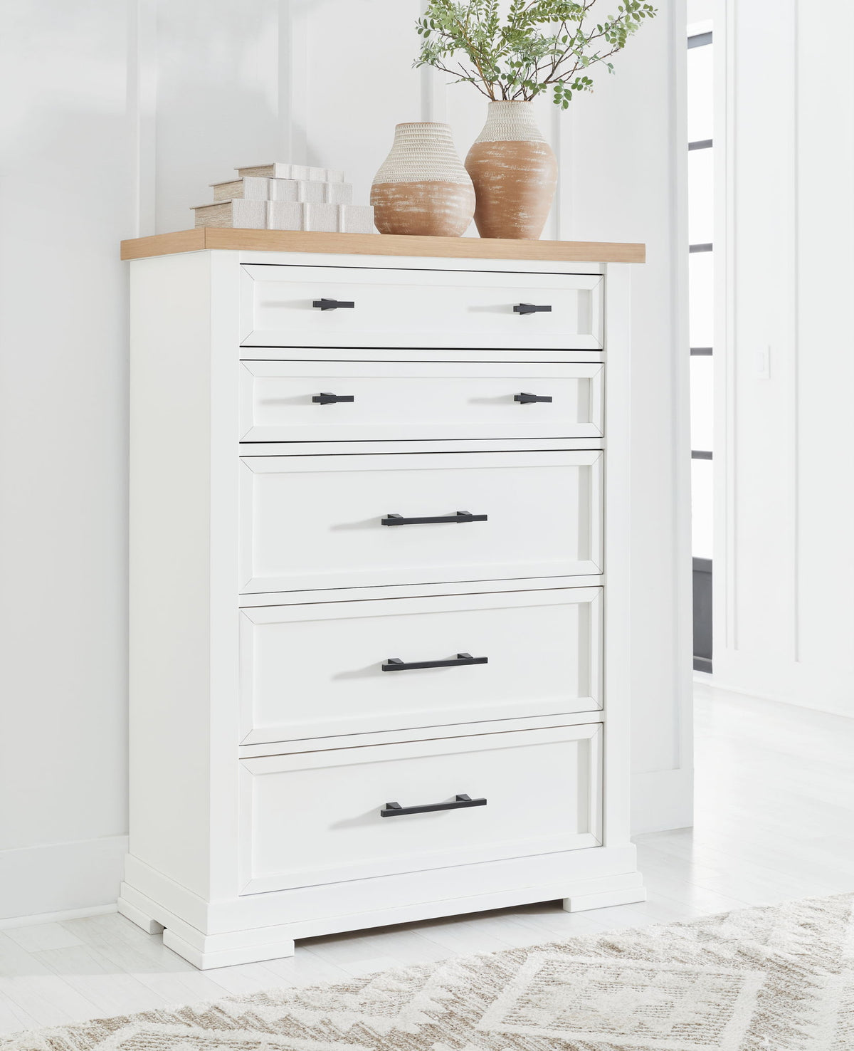 Ashbryn - Five Drawer Chest - White / Natural – view 3