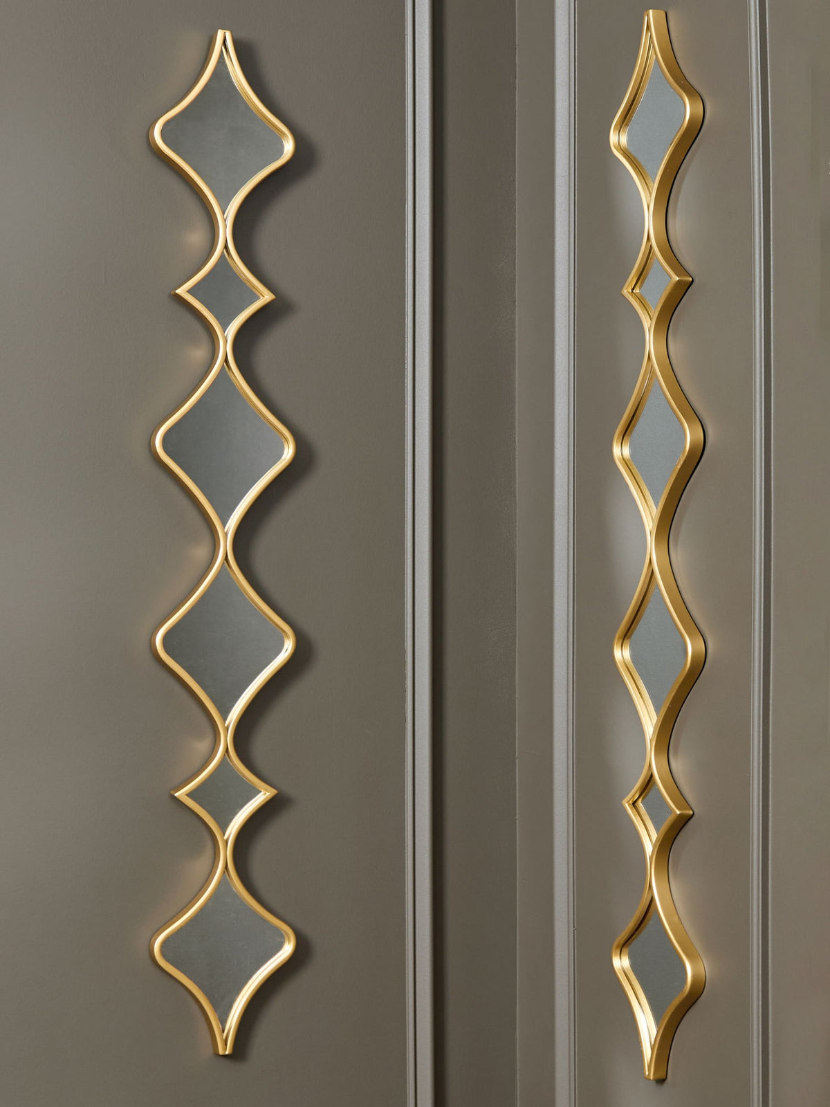 Harriswood - Accent Mirror Set (Set of 2) - Gold Finish by Ashley – view 4