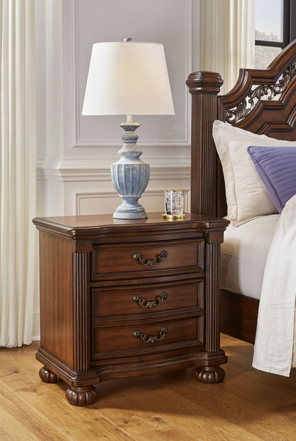 Lavinton - Three Drawer Night Stand - Brown by Ashley – view 4