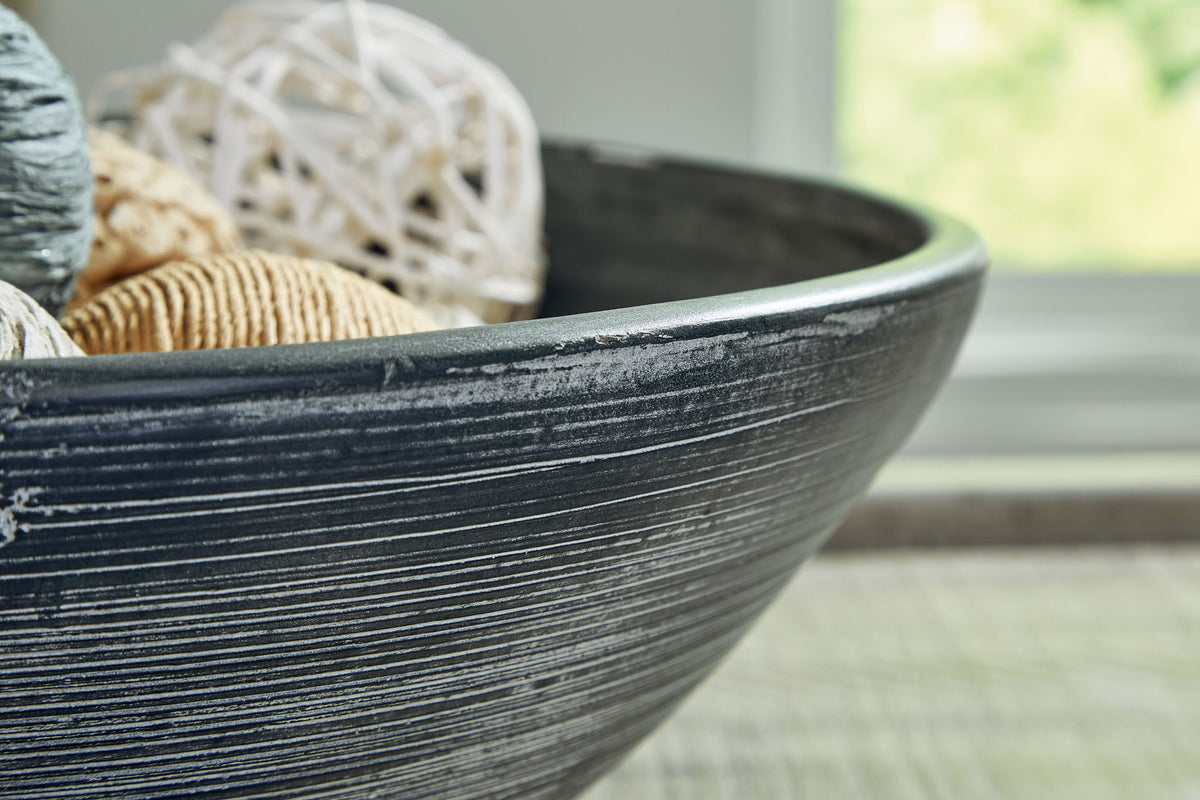 Meadie - Bowl by Ashley – view 9