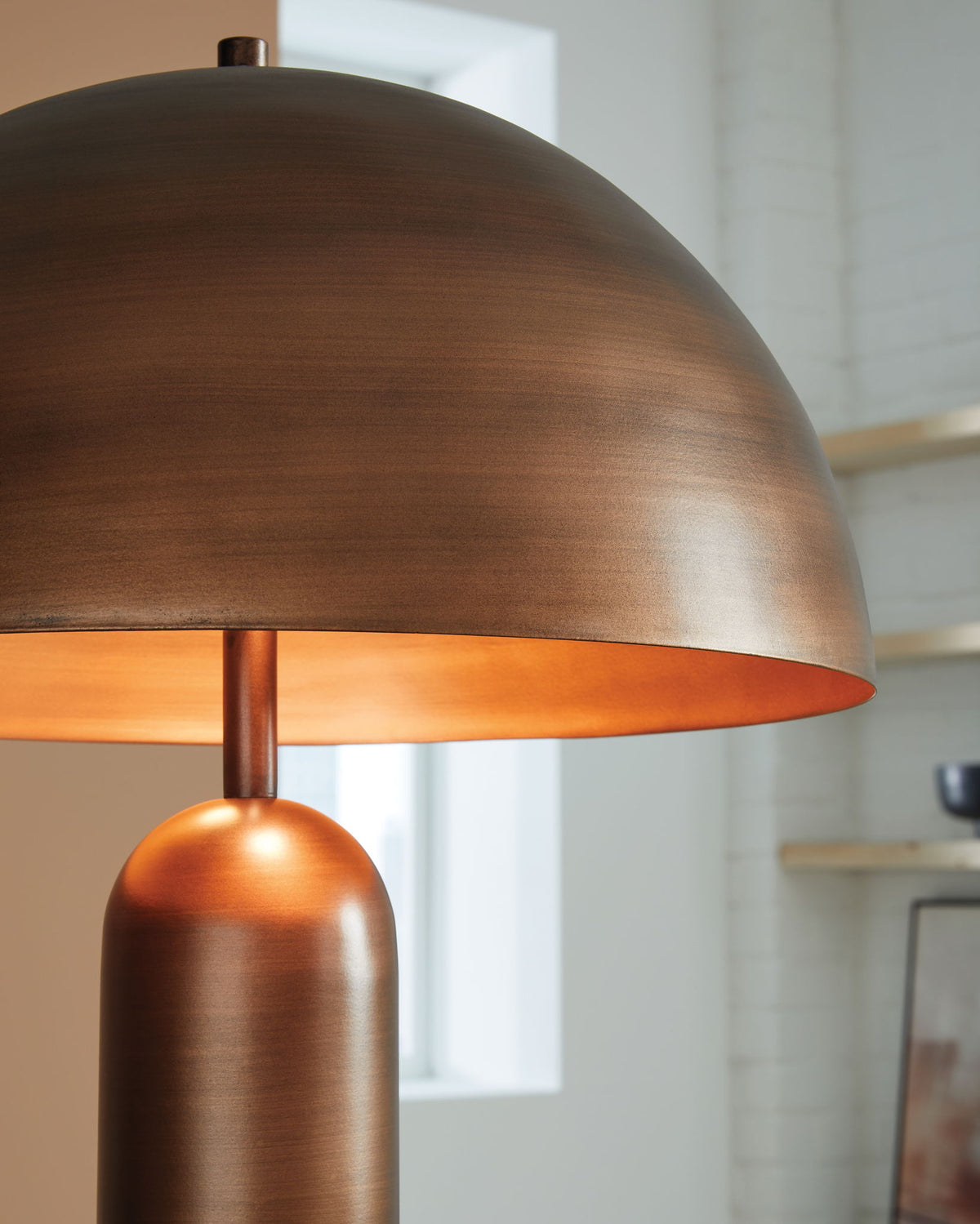 Wendfield - Metal Lamp by Ashley – view 10