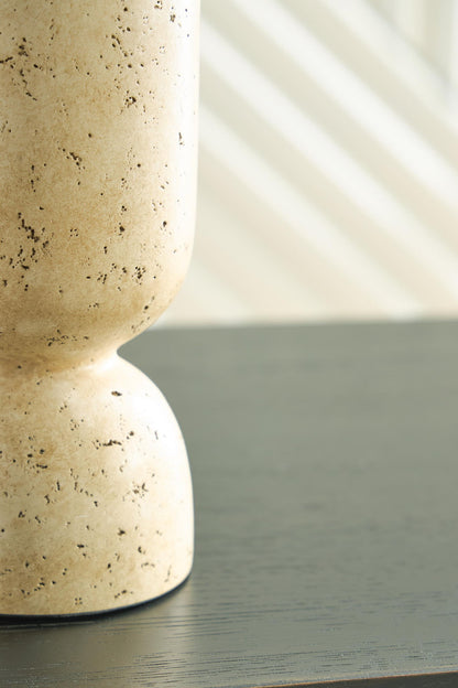 Bryons - Vase by Ashley – view 6