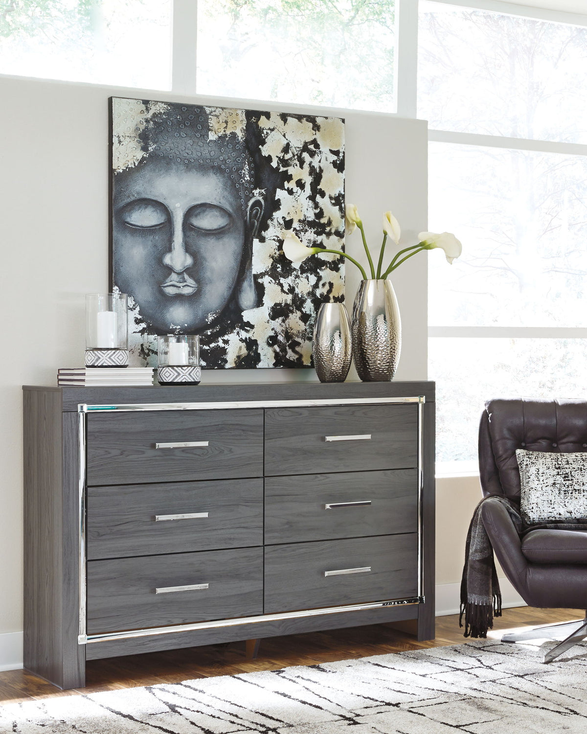 Lodanna - Dresser by Ashley – view 6
